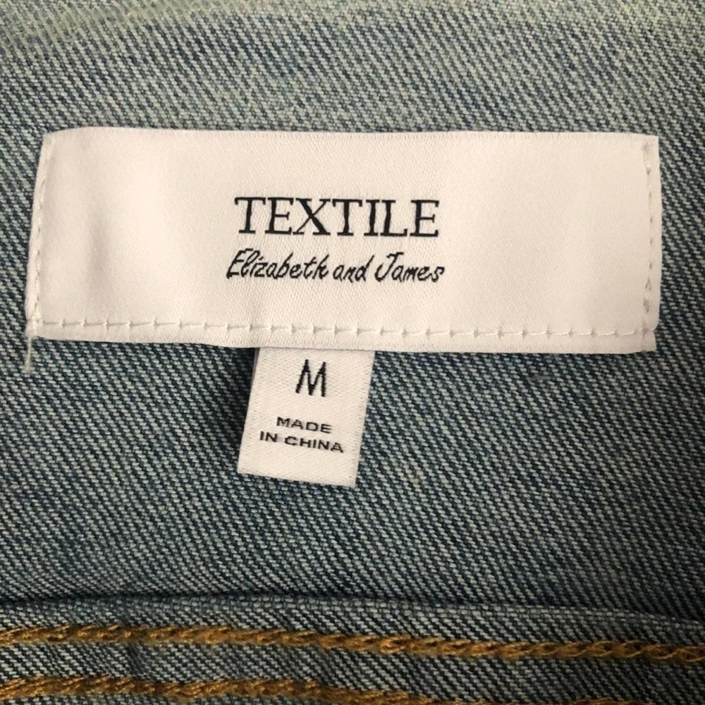 SPRING SALE! NEW Textile Elizabeth and James Distressed Cropped Denim Jacket - Picture 4 of 5